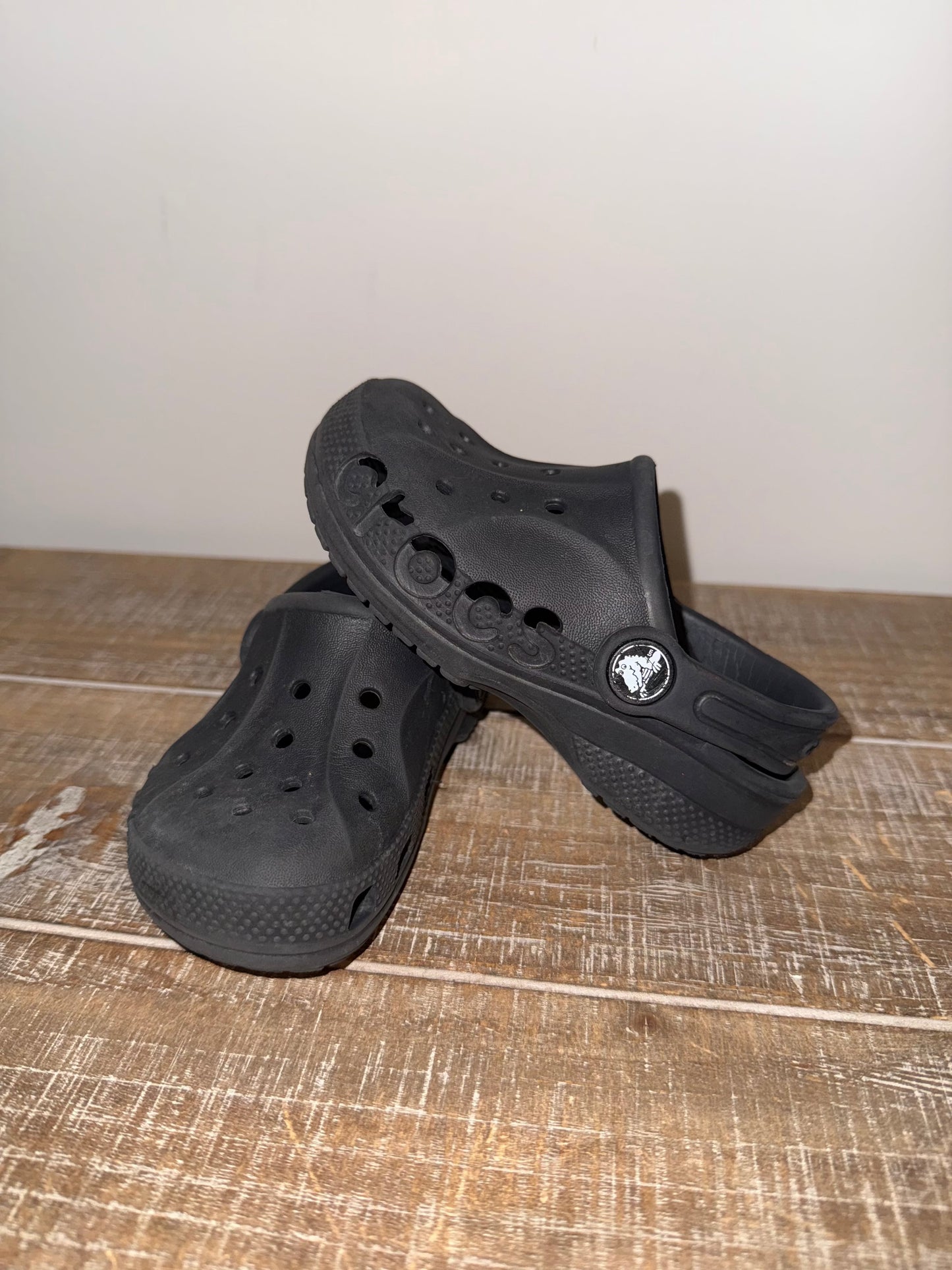 #106: Toddler 8 Black Crocs *REDUCED*