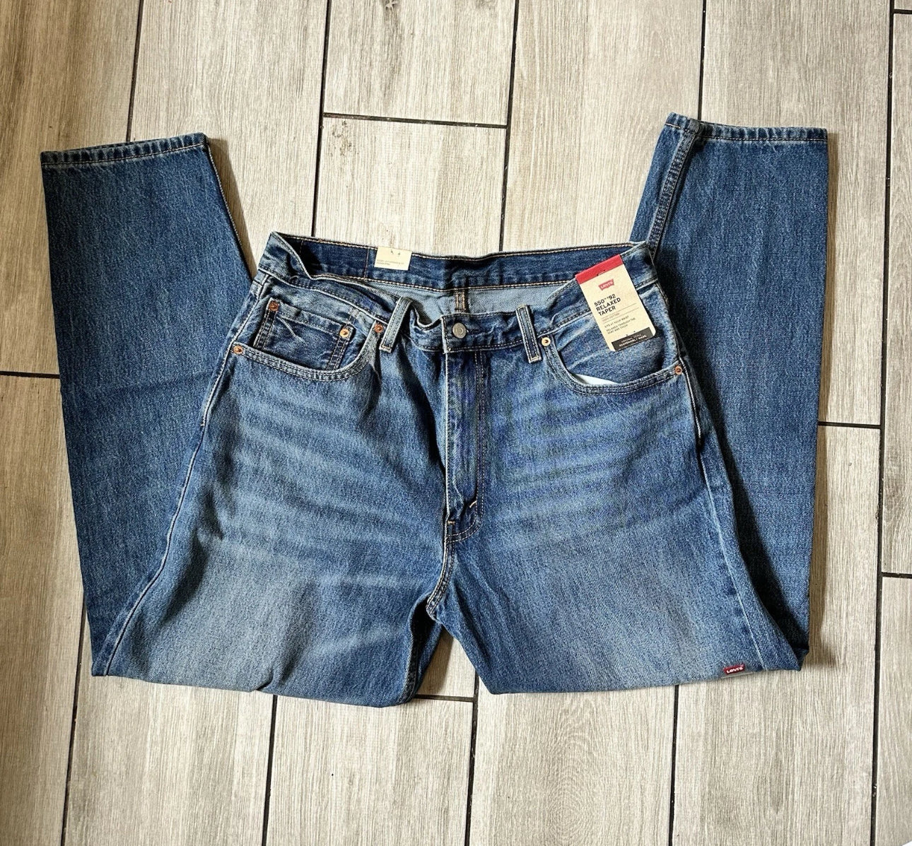 #111 Men’s Levi 550 ‘92 Relaxed Taper Jean Pant 36x32 NWT