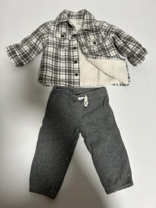 #27 Boys 6-9 months Carters fleece jacket + sweatpants