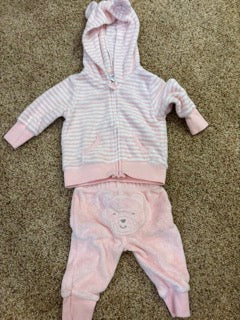 #47 girls Terry cloth 3mo carters outfit