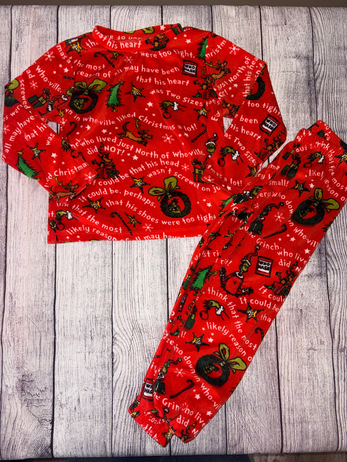 Seller 124 The Grinch 4T Boys Pajama Set
