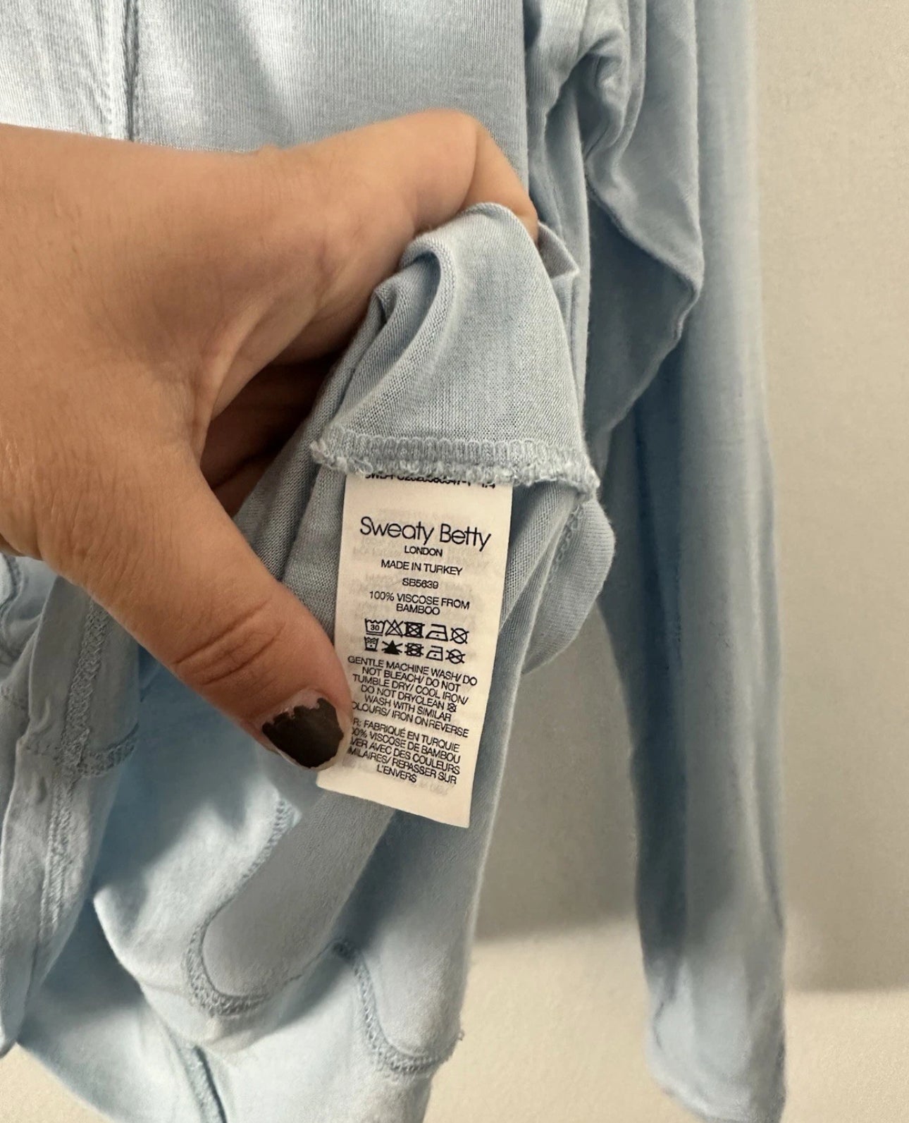 #111 Sweaty Betty Lightweight Activewear Long Sleeve Top Size Small Light Blue