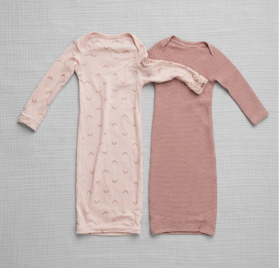 #86 Carter's Long Sleeve Footless One-piece Pajamas (2) Girl 3M
