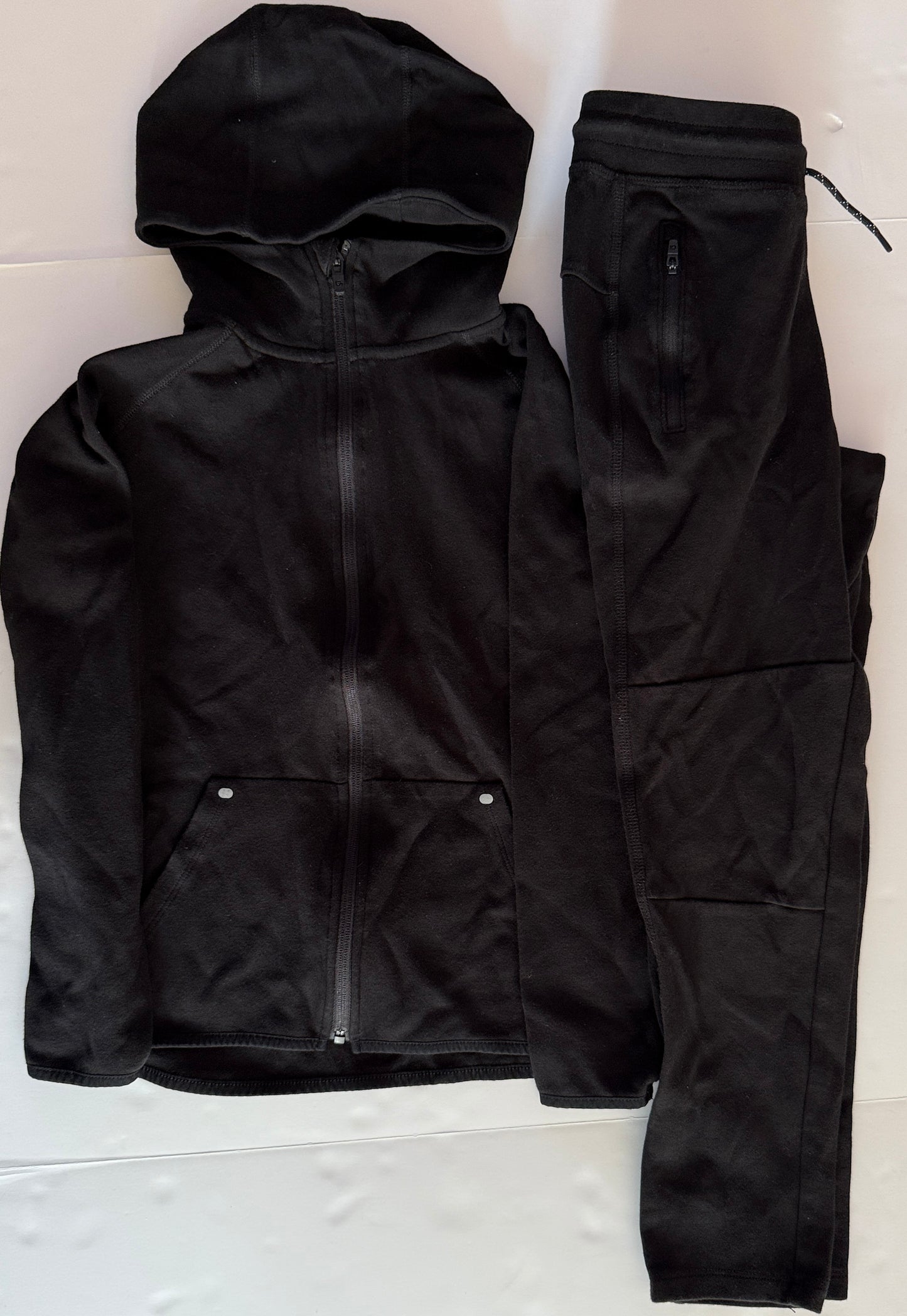Seller #90_GapFit size xl 12_VGUC set in black