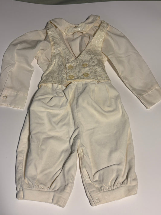 Seller #177 Boys Cream Christmas Outfit 24 Months