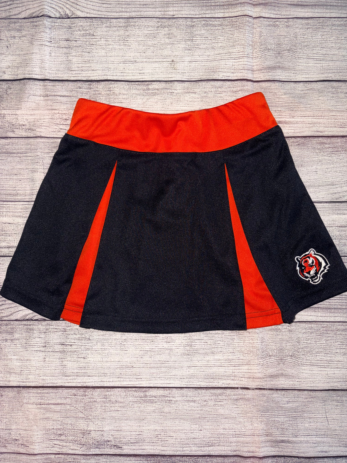 Seller 124 NFL Girls 6X Bengals Skirt