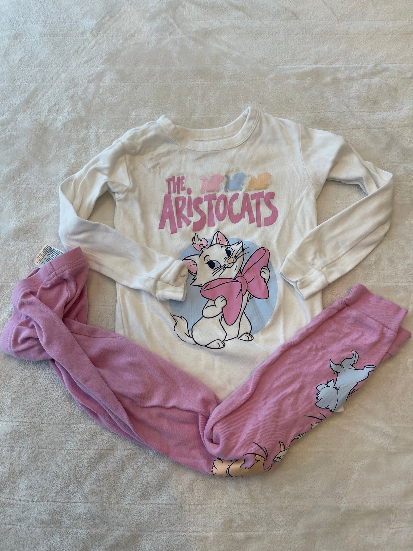 #212 Gap size 5 pajamas