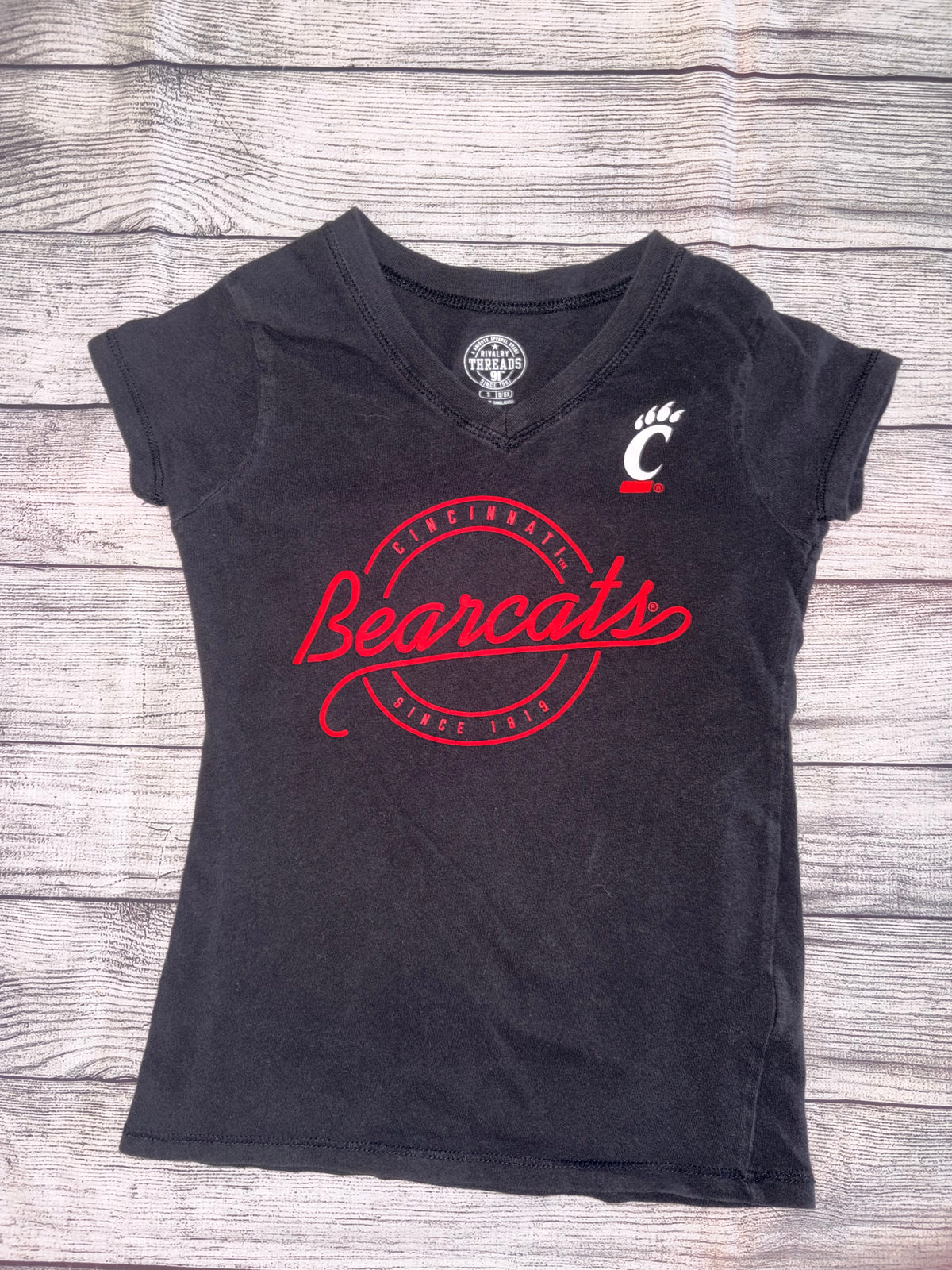 Seller 124 Rivalry Thread Girls 6X Tee