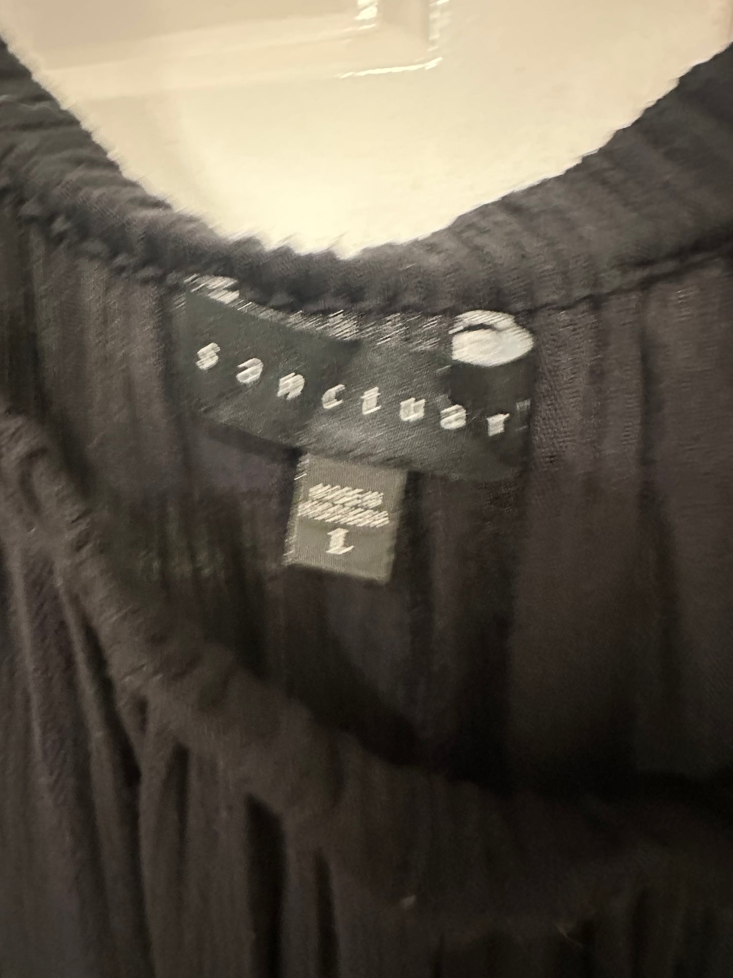 #85 Sanctuary Black bell sleeve 3/4 top, Women’s L