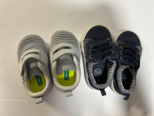 #27 BM City First Walkers size 4 shoes