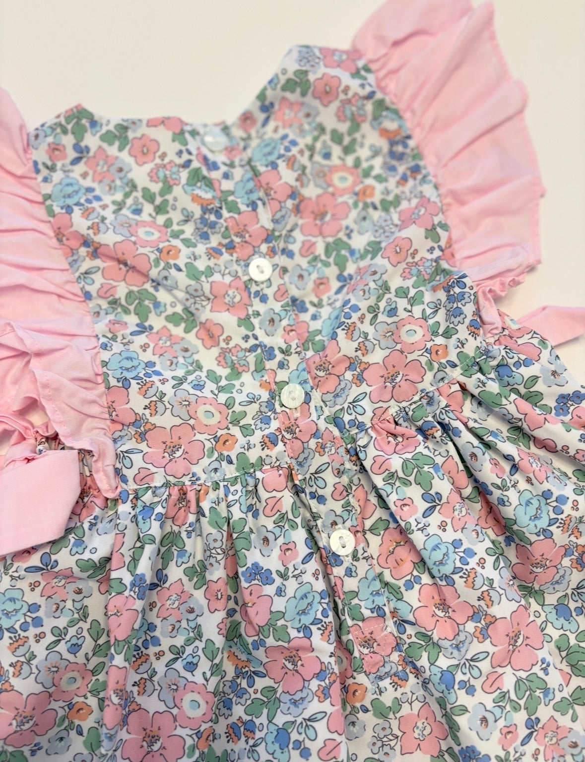 #121 Girls 3T Cecil and Lou floral flutter sleeve dress, EUC