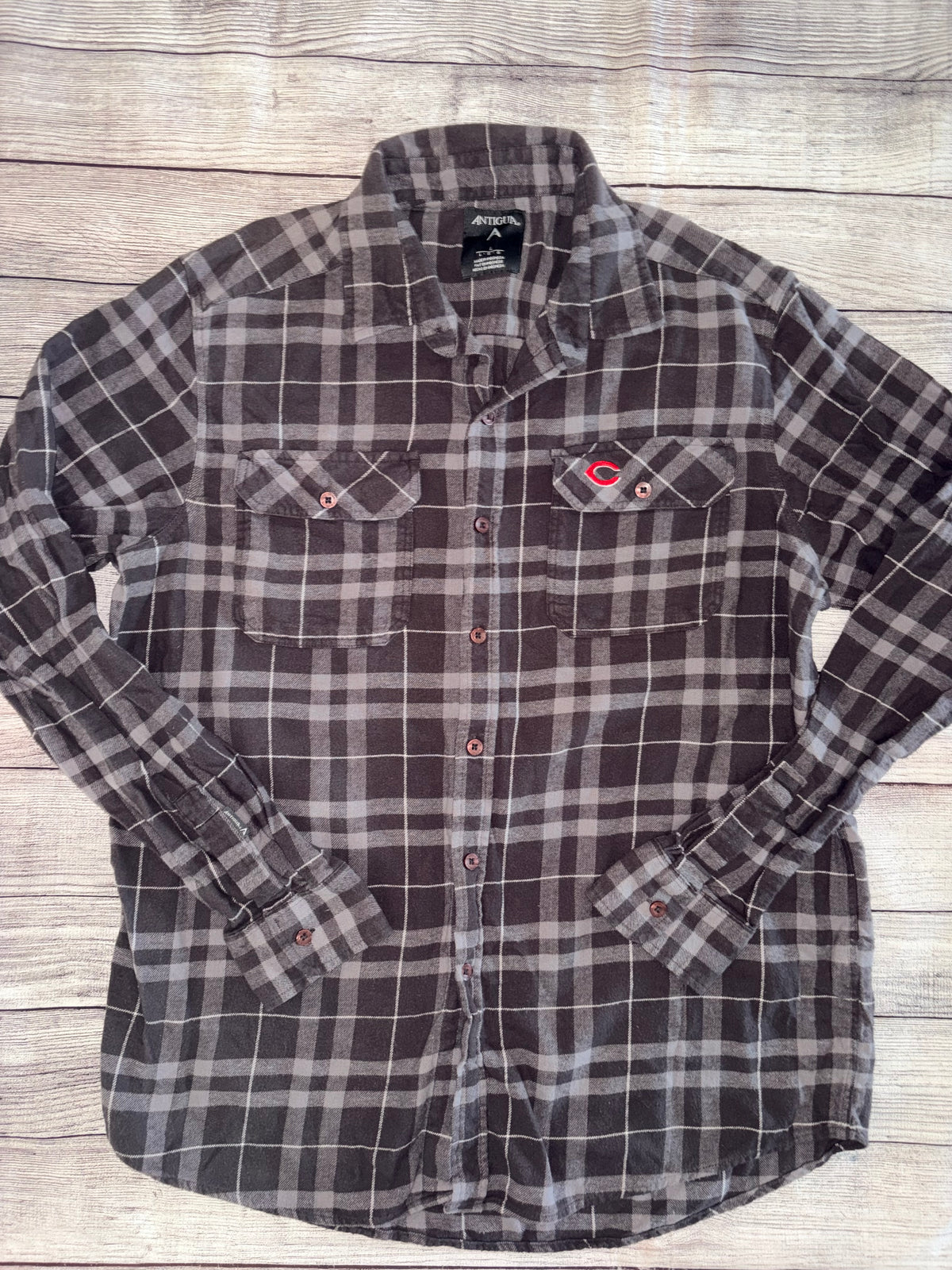 Seller 124 Antigua Large Women’s Button Down Red’s Top