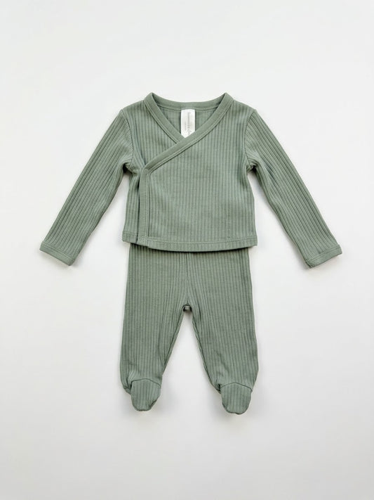 #86 Modern Moments Long Sleeve & Footed Pant set Gender Neutral 3M