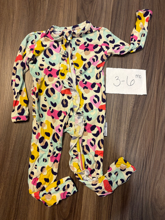 #138 - 3-6 Mo - EUC Milk + Coco - Bright Cheetah print Zippy - PU 45236