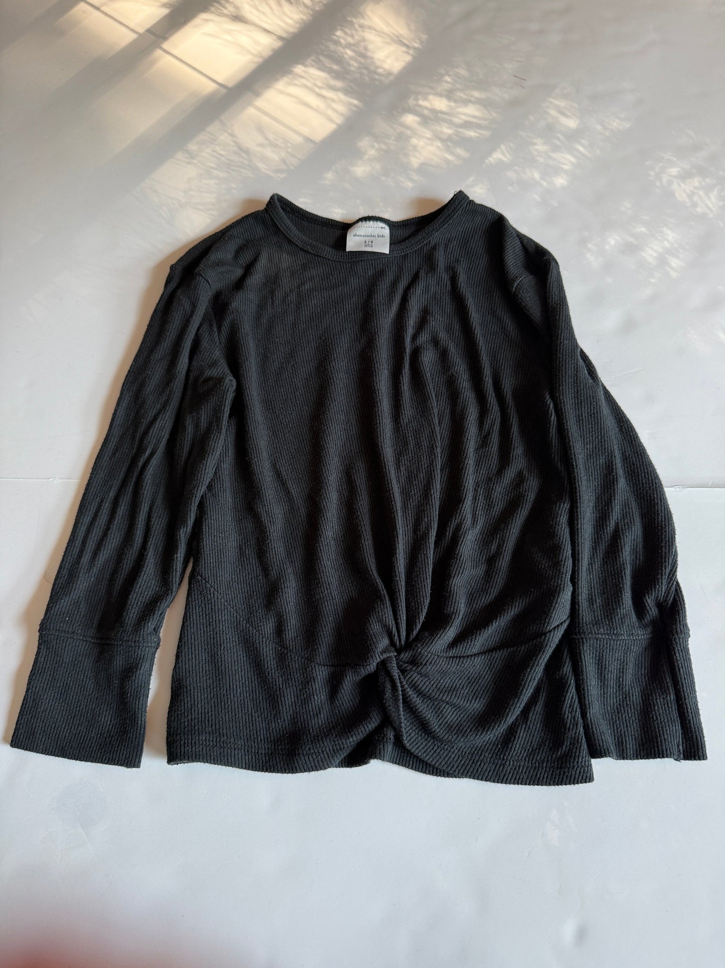 Seller # 90_abercrombie kids girls size 5/6 set of 3 front tie long sleeve ribbed tee in VGUC