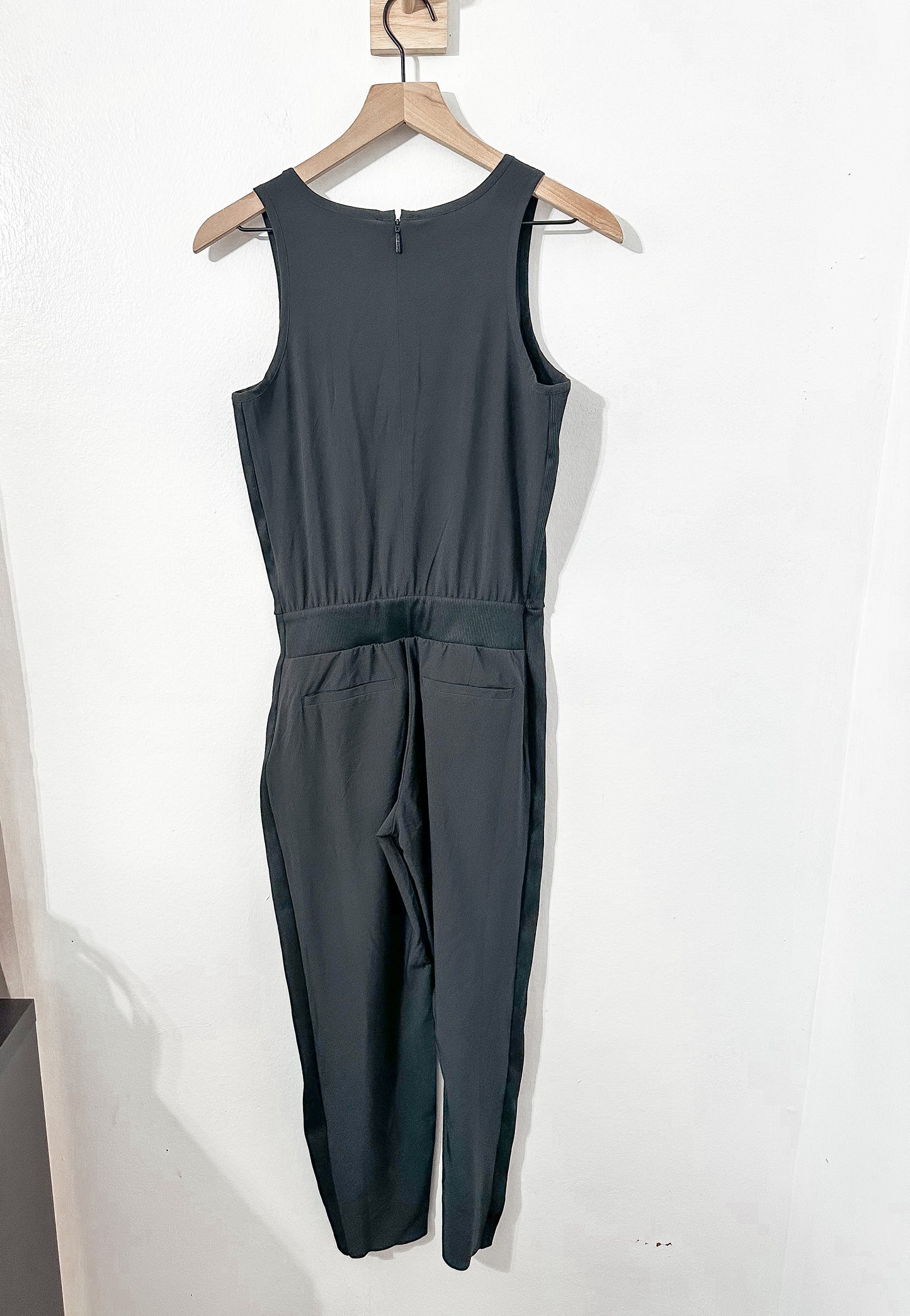 #111 Athleta Brooklyn Jumpsuit Black Sz 0 Petite