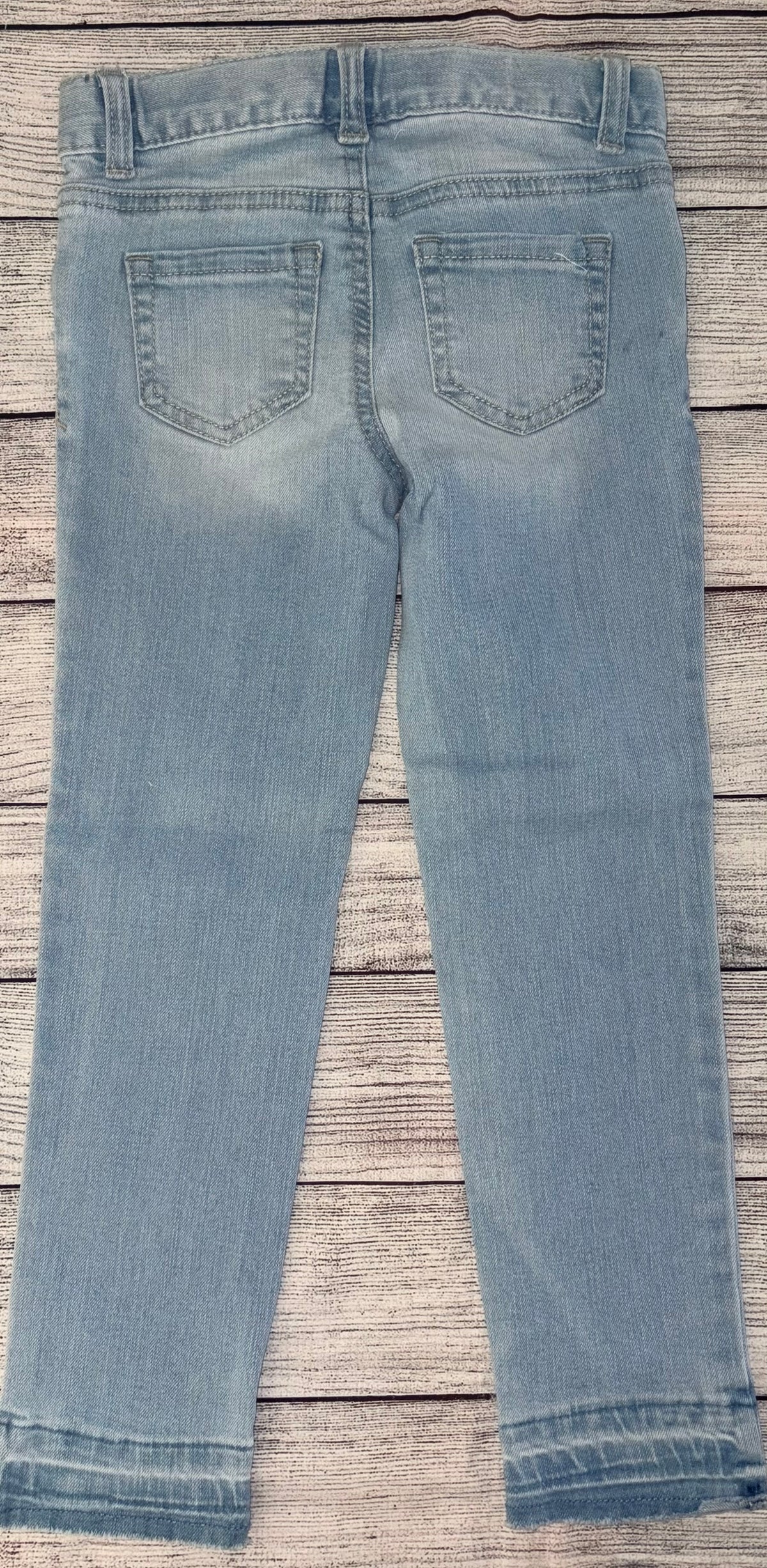 Seller 124 NEW Cat & Jack 5T Girl’s Jeans - FLAW