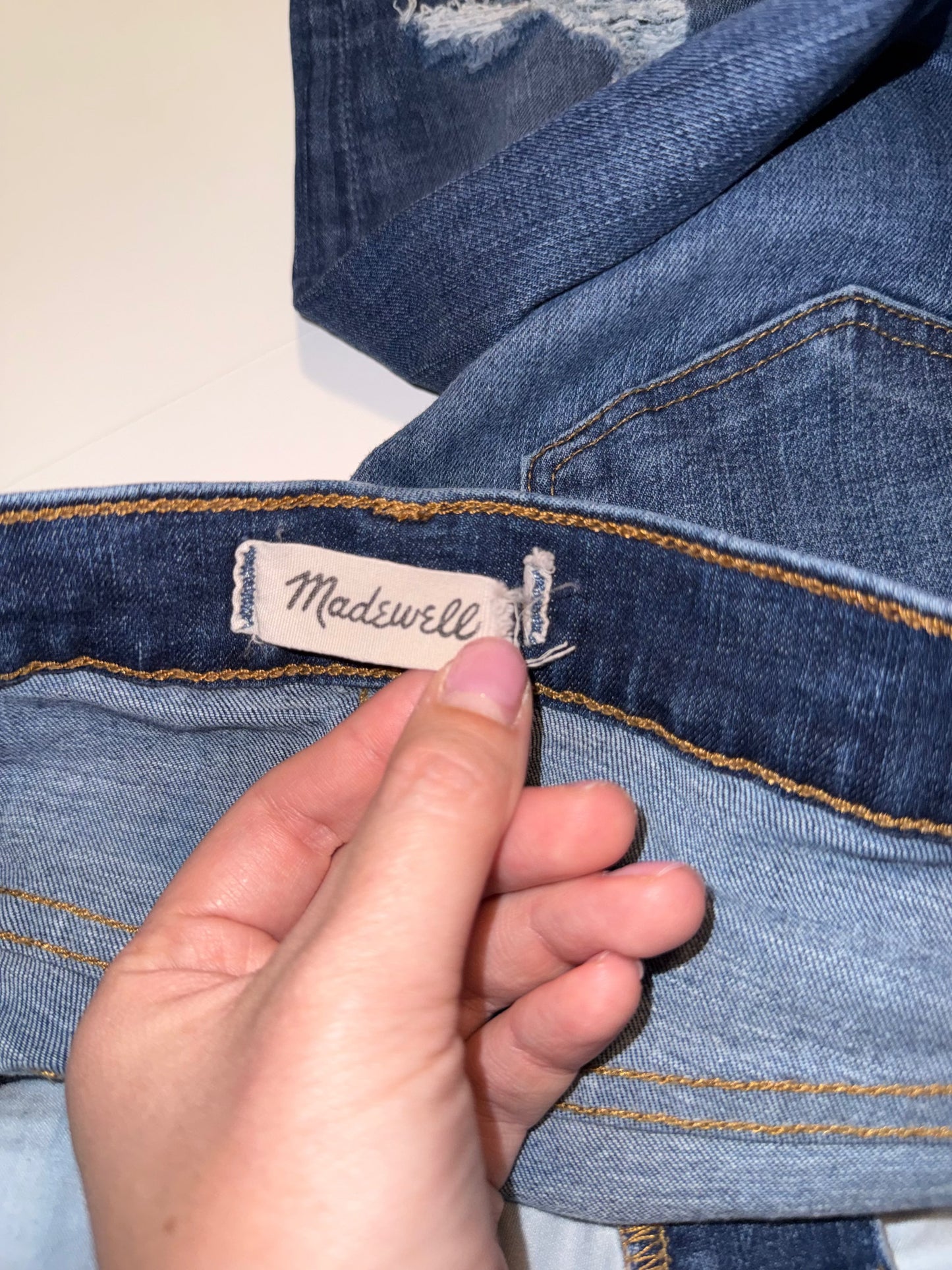 #106: Womens 10/30 Madewell High Rise Skinny