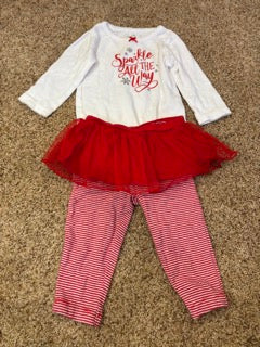 #47 girls 9mo carters outfit, holiday