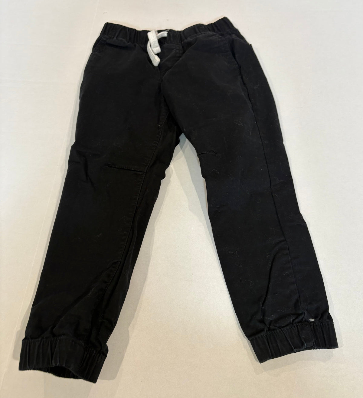 #25 Boys 4T Cat and Jack black jogger pants