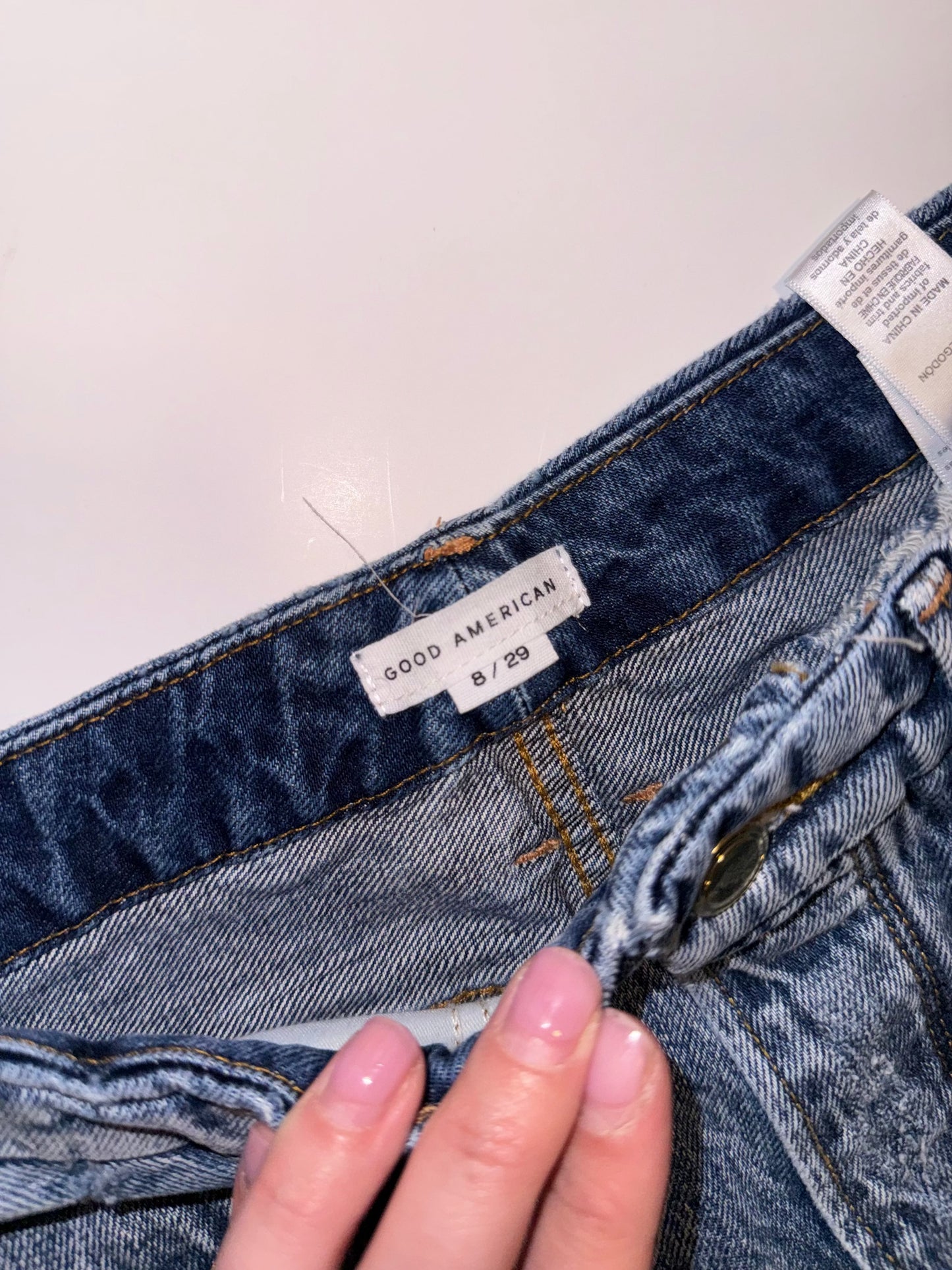 #106: Womens 8/29 Good American Good Boy Boyfriend High Rise Jeans