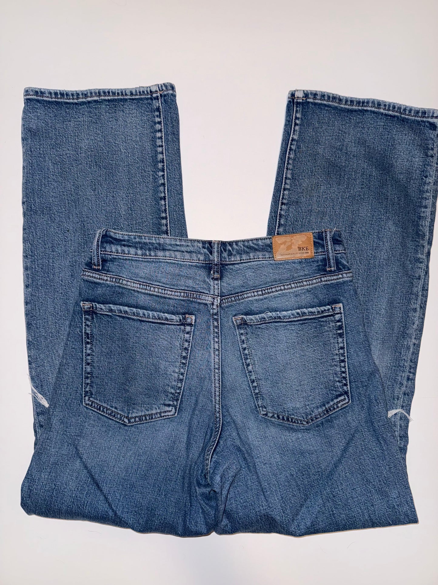 #106: Womens 29x32 BKE Billie Slim Fit-High Rise-Wide Leg Jeans