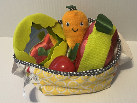#211 REDUCED Fisher Price Fruit and Veggie Basket