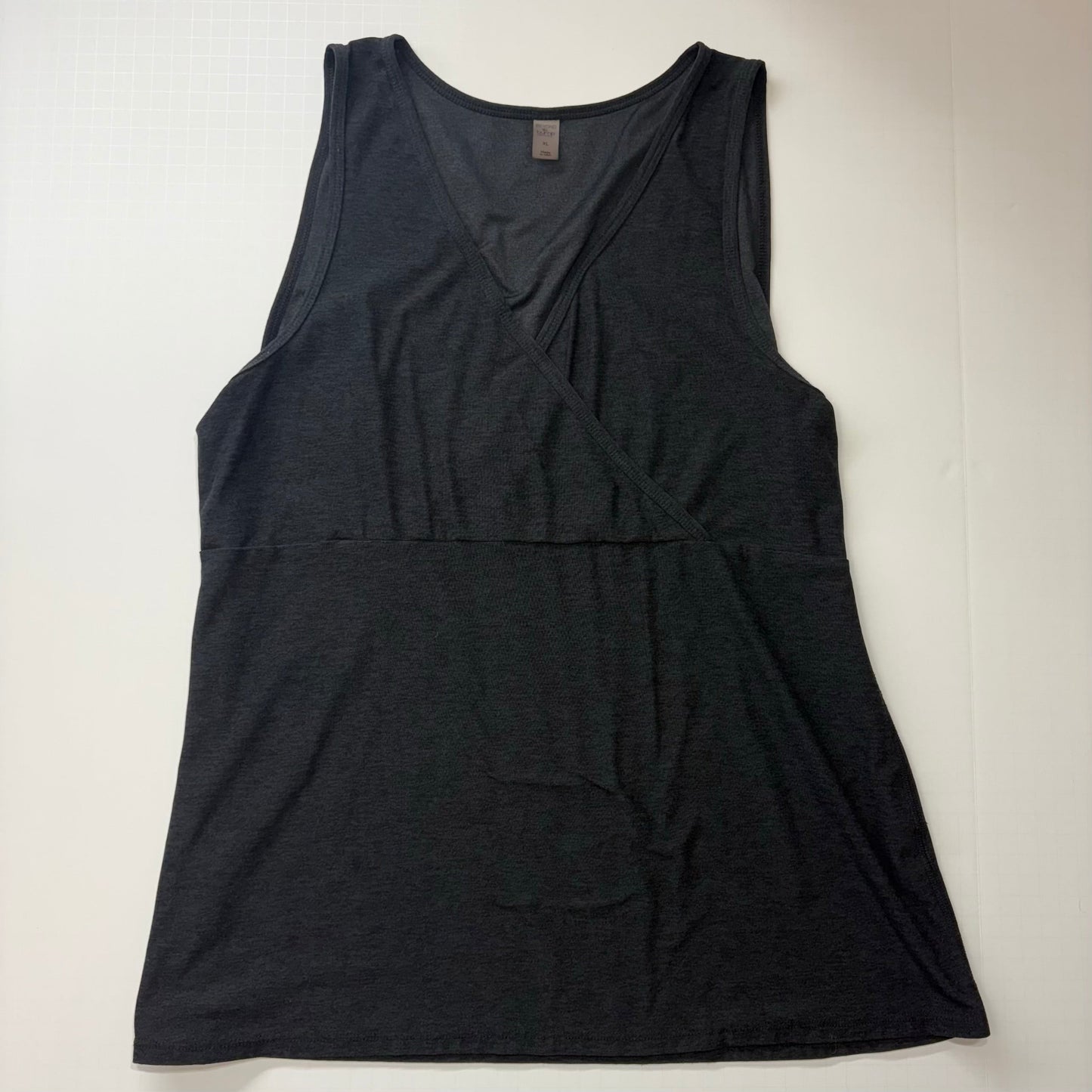 Seller 189 Women’s XL Beyond the Bump by Beyond Yoga Featherweight Easy Access Nursing Tank EUC