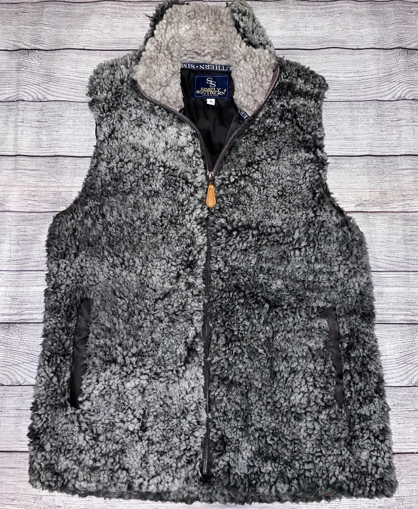 Seller #171 Simply Southern Fuzzy Vest Small Women’s