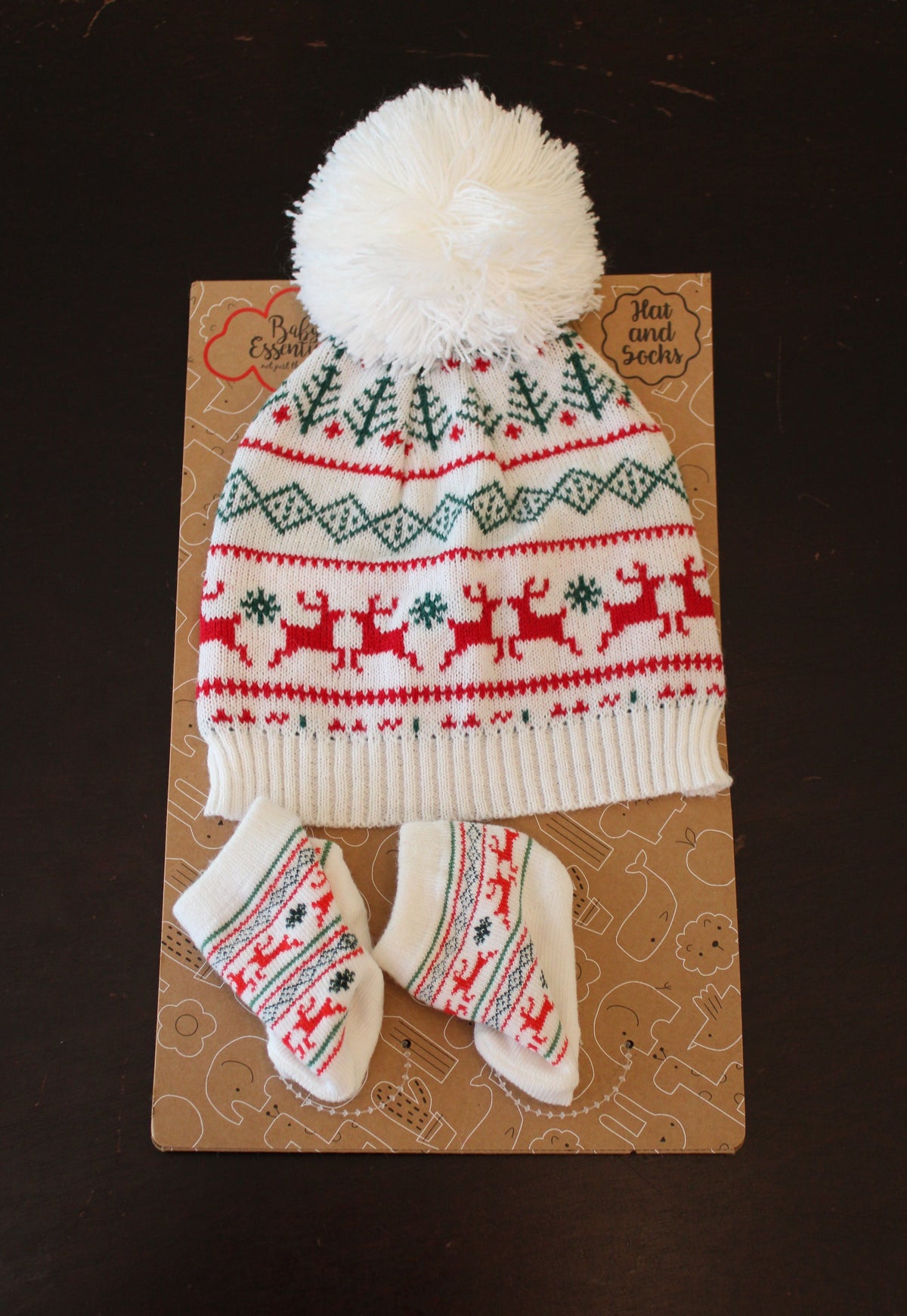 #168 0-6m Gender Neutral winter hat & booties - NWT