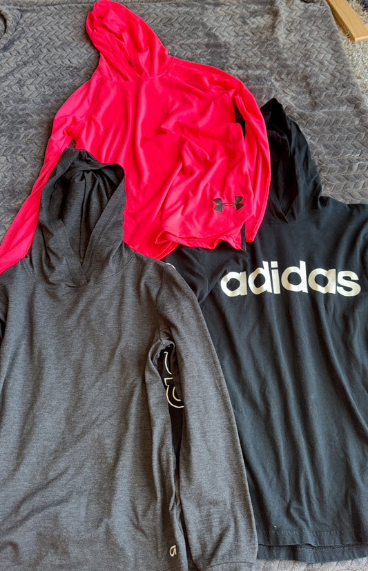 #74- athletic light weight pull over lot size 10/12