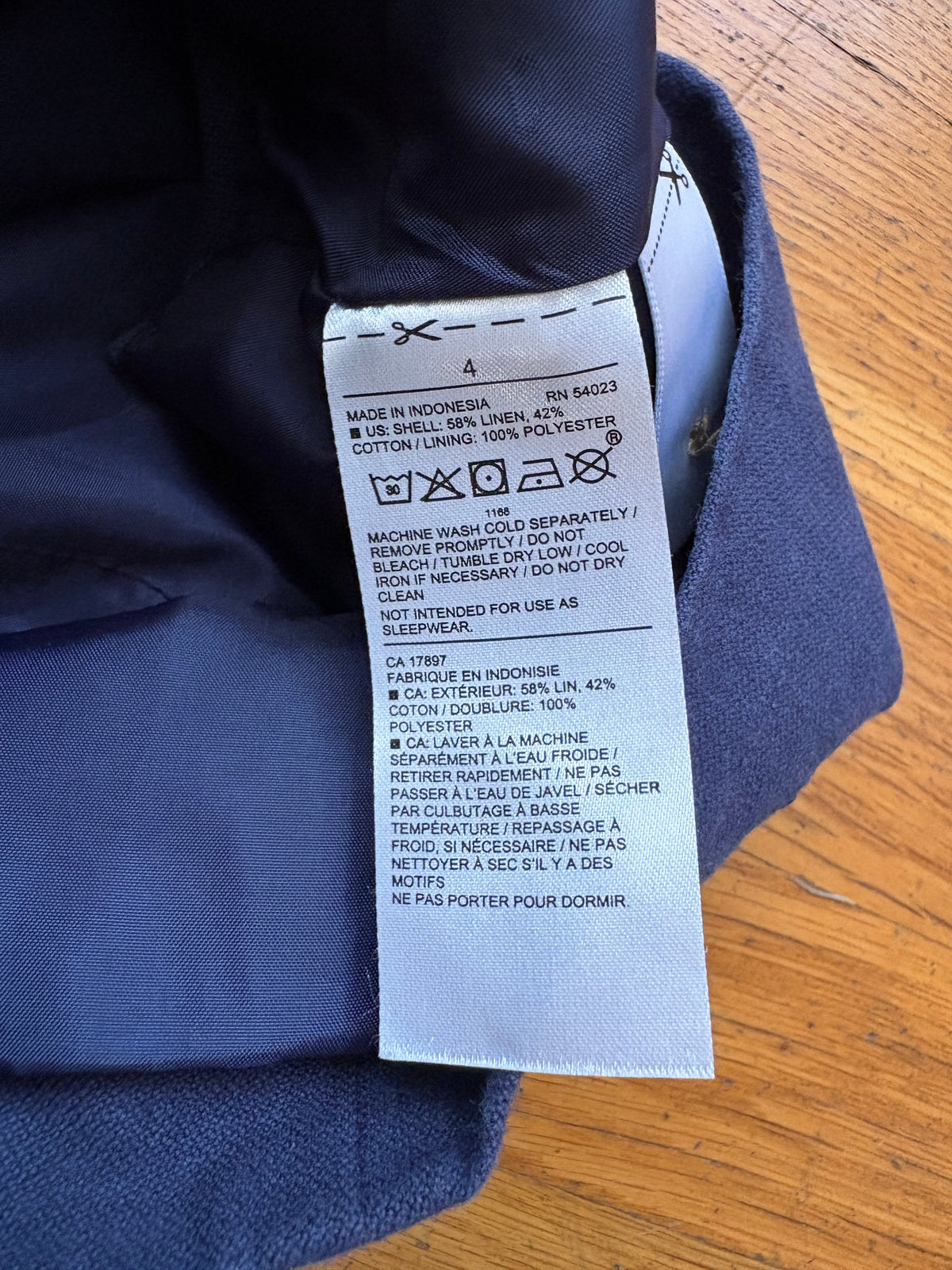 #116 Boys Janie and Jack Vineyard Vines suit jacket and pants 4/4t