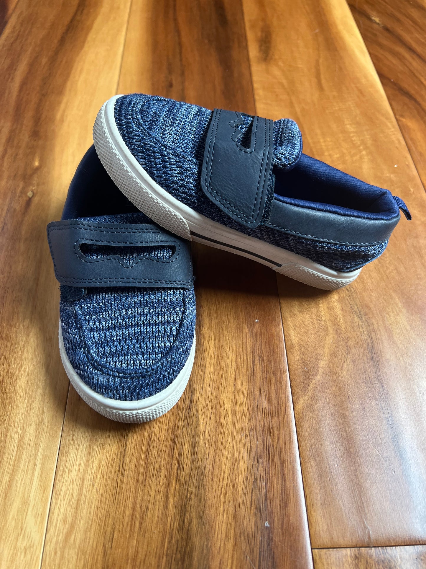 Seller 130 - Boys Knit Boat Shoes - Navy - Carters - size 10- VGUC