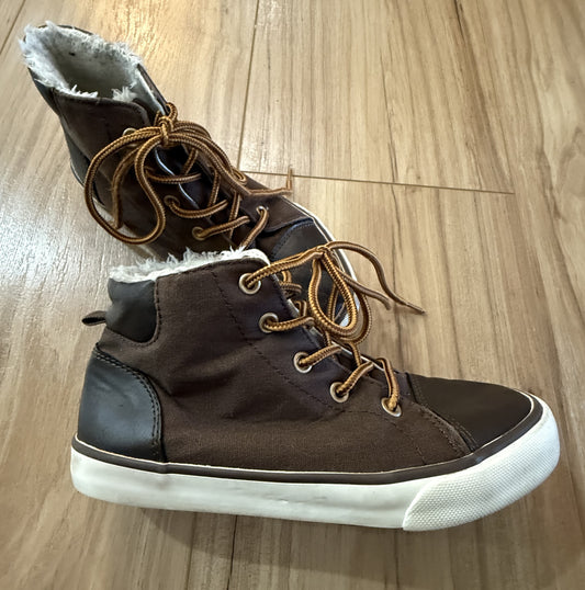 Seller #81 Boys Size 1 Gymboree Fleece Lined Brown Shoes