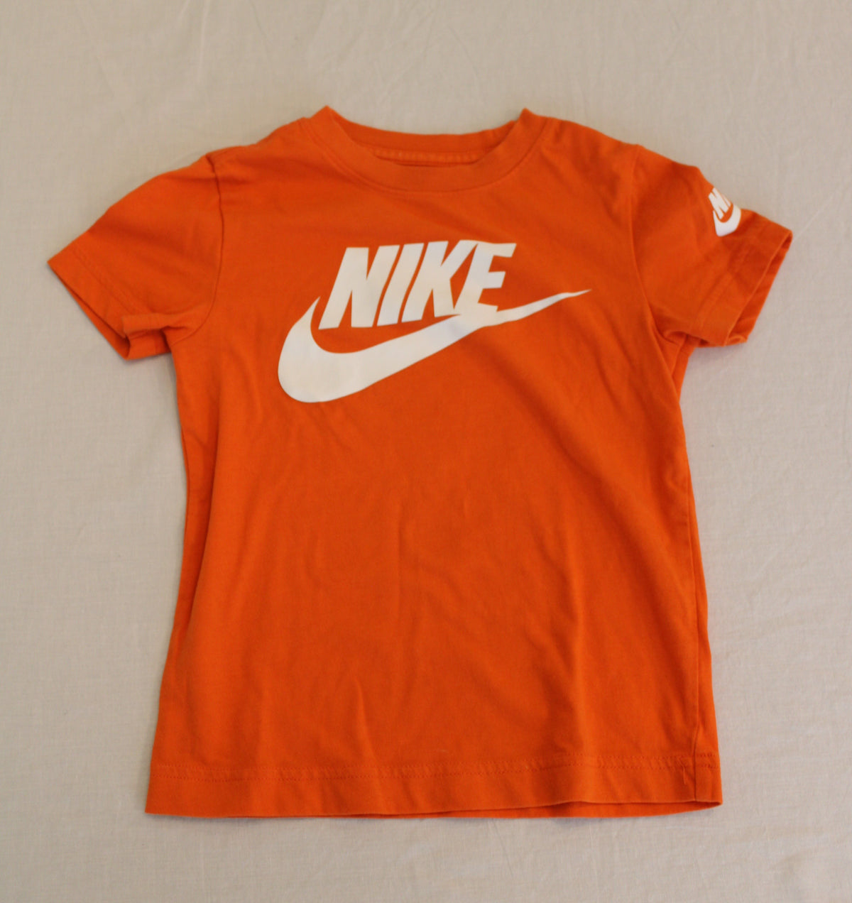 #168 4T Boys Nike shirt