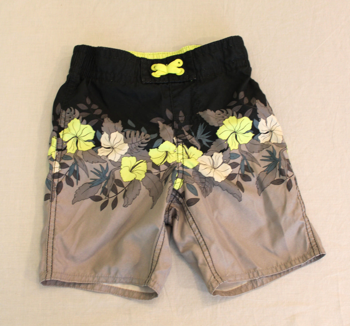 #168 XS (5) Boys Old Navy Swim Trunks