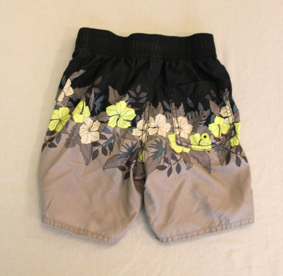 #168 XS (5) Boys Old Navy Swim Trunks