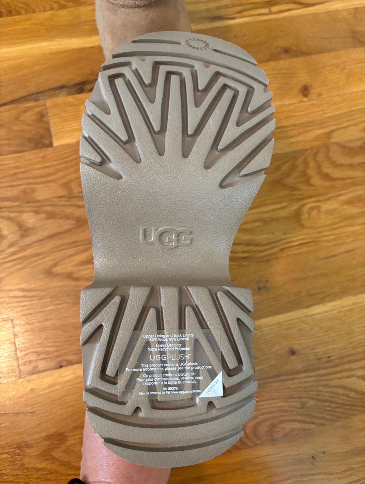 #116 Women’s Ugg Classic Ultra Mini New Heights 8