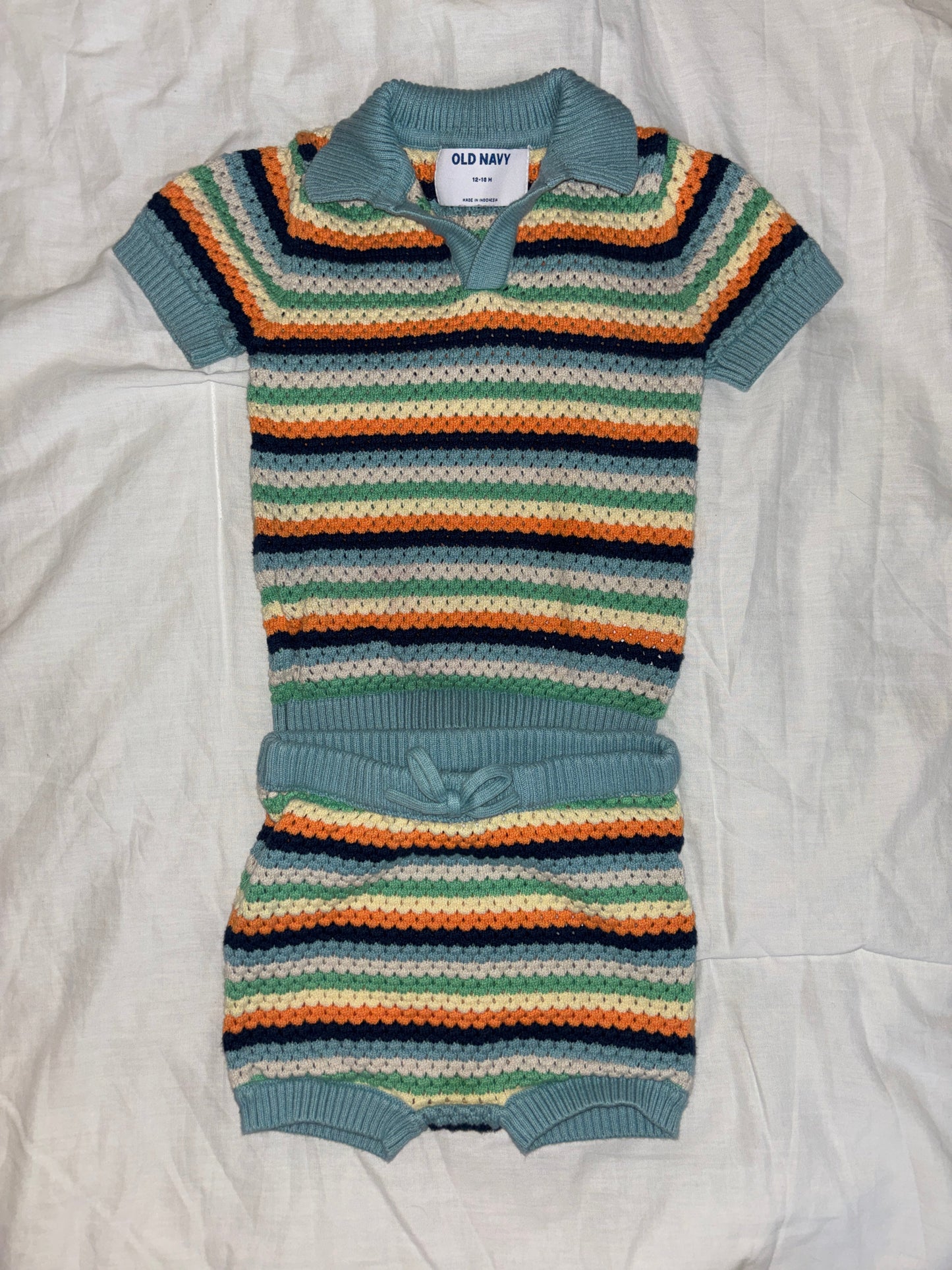 #148 Old Navy 12-18m Outfit Boys