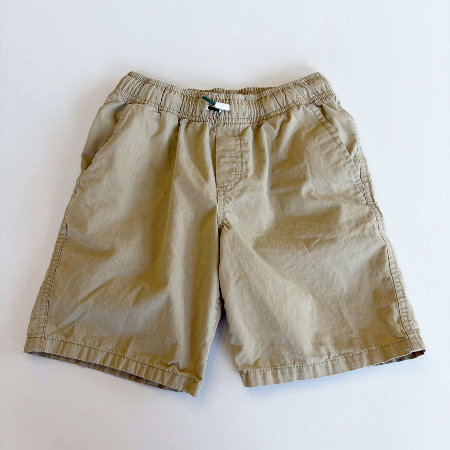 #79 | Size M / 8 | Cat & Jack Boys Pull on Khaki Shorts