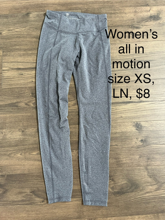 137 Women's All in motion Grey leggings, LN size XS