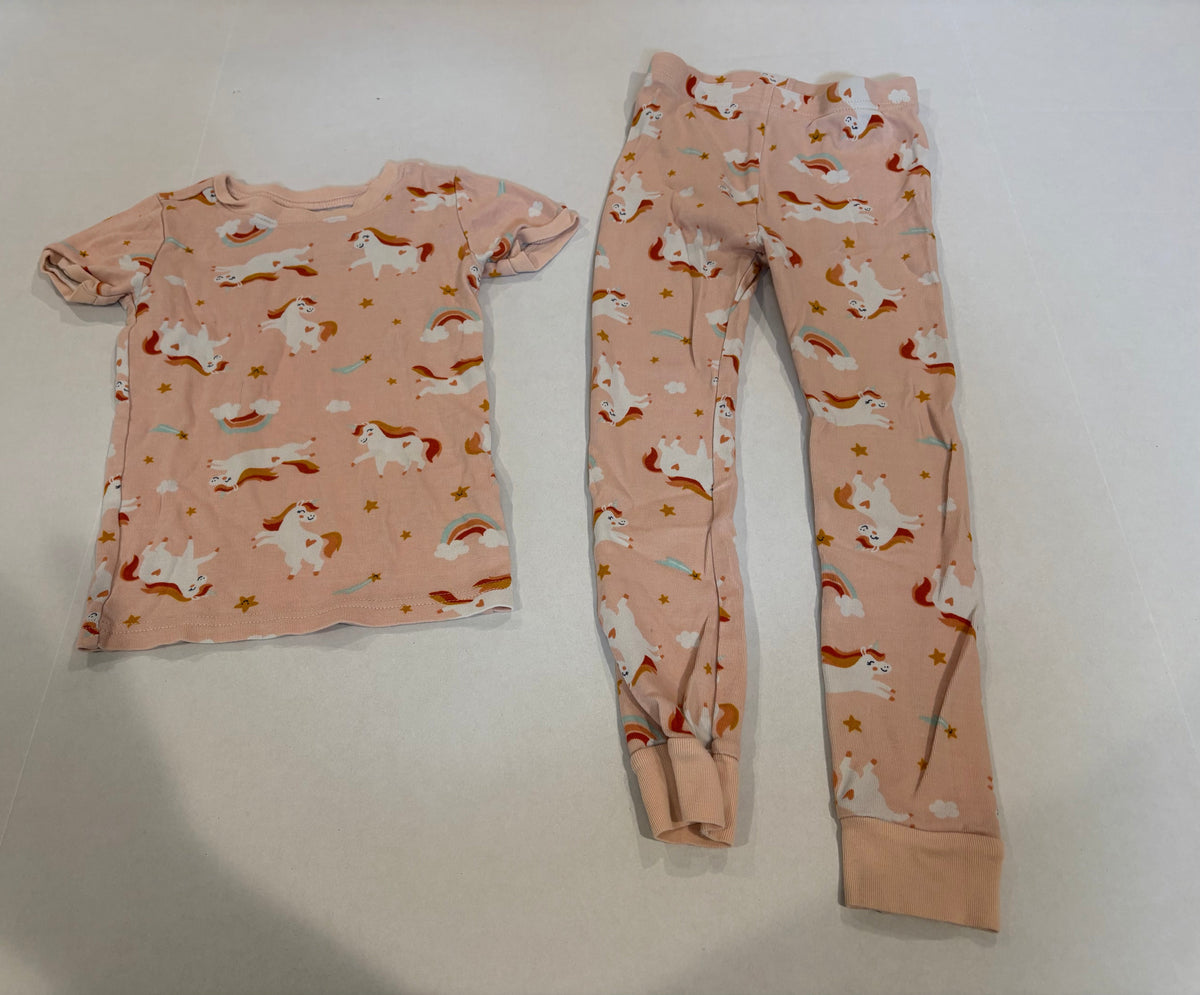 #25 Girls 5T Old Navy pjs short sleeves / pants