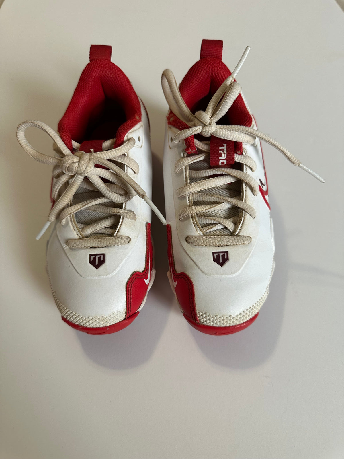 #80 Nike girls 11c softball cleats