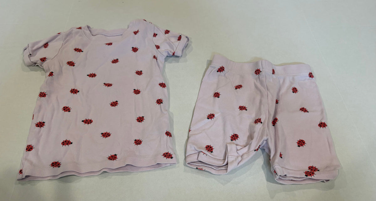 #25 Girls 5T Old Navy pjs shorts and short sleeves
