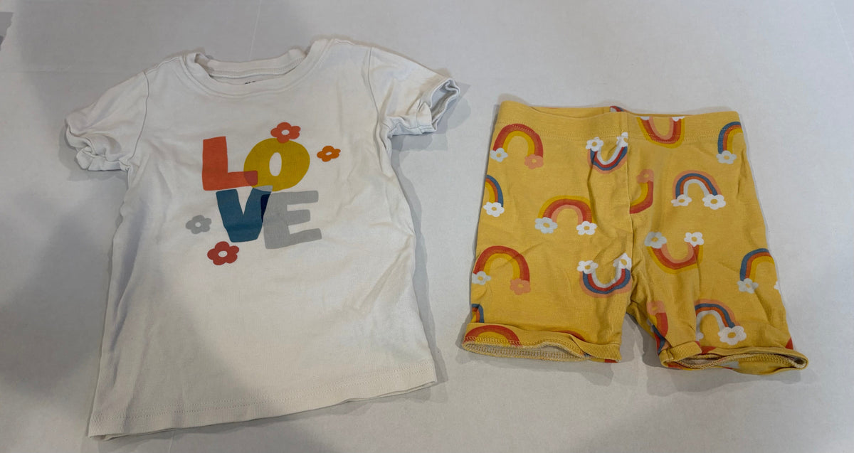 #25 Girls 5T Old Navy pjs shorts and short sleeves