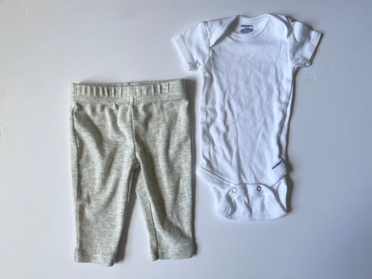#3 2-piece baby outfit gender neutral size 0-3mo
