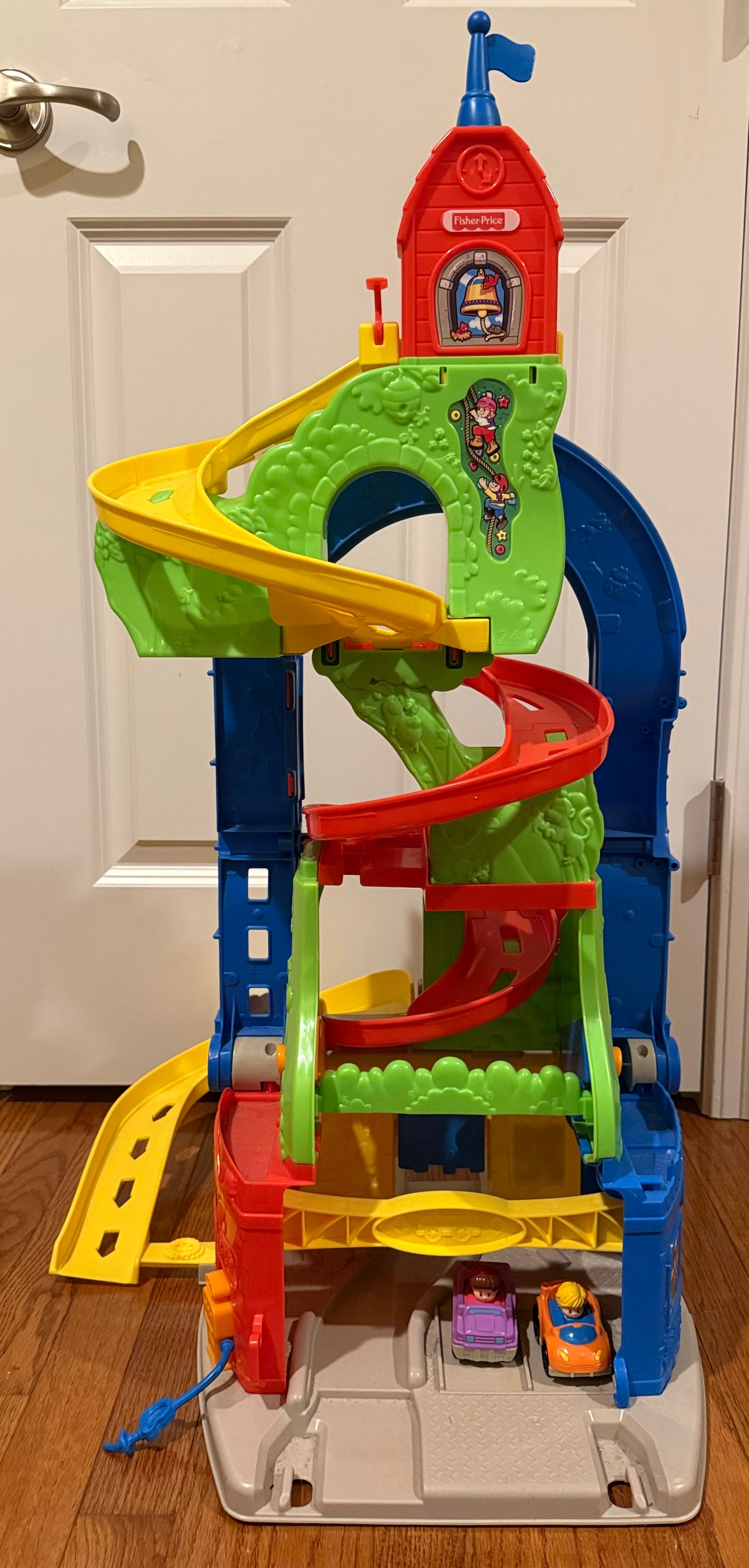 #180 Fisher price Little people Sit n Stand Skyway 2 in 1 vehicle racing playset