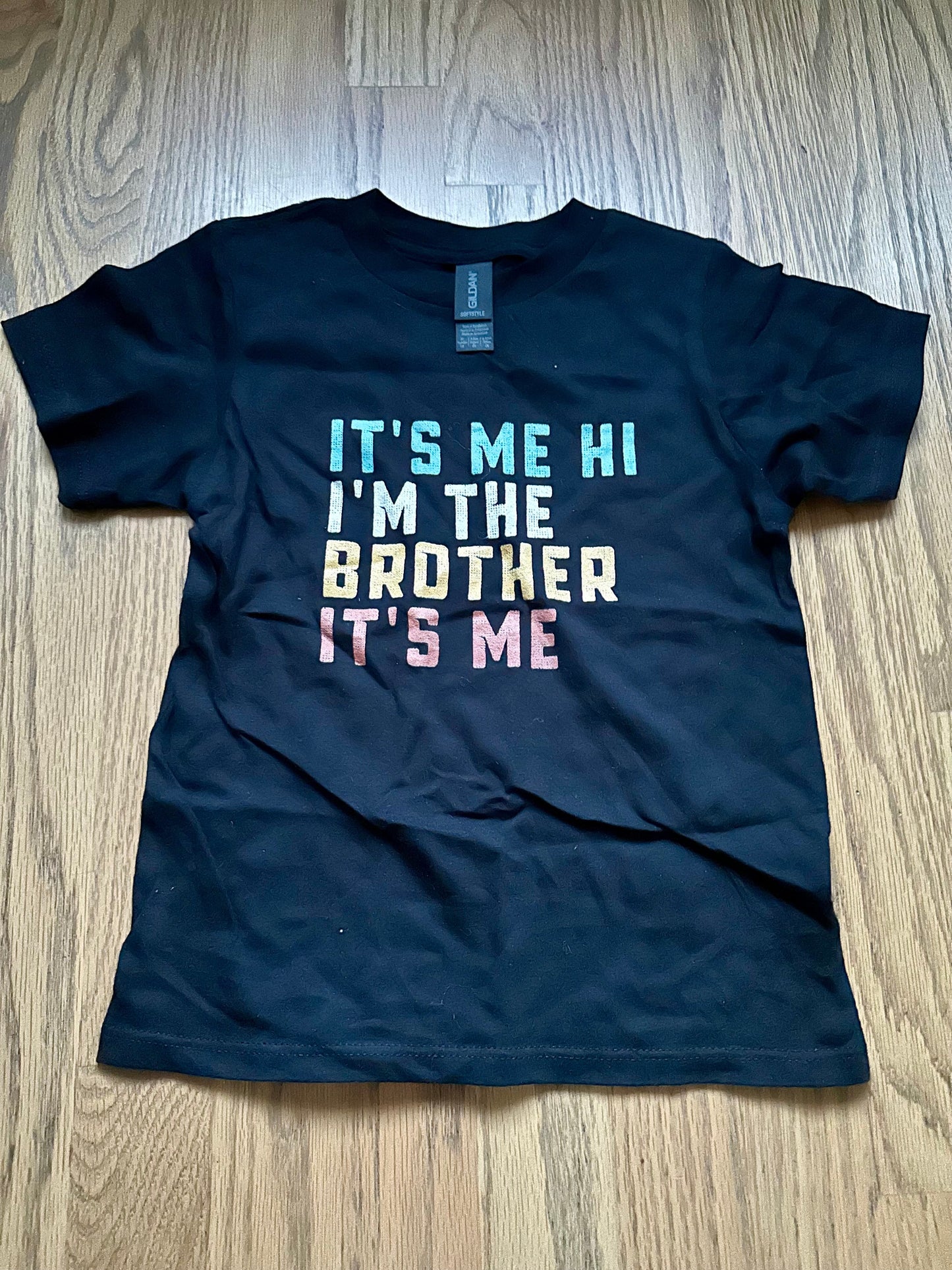 #198- Boys, Brother Taylor Swift T-shirt- Size 4
