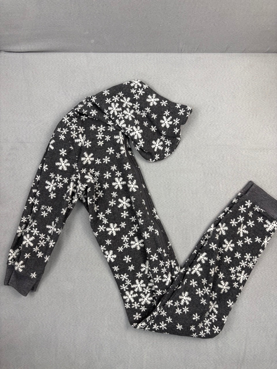 #39 Small, Boys, Old Navy, Snowflake fleece PJ's,