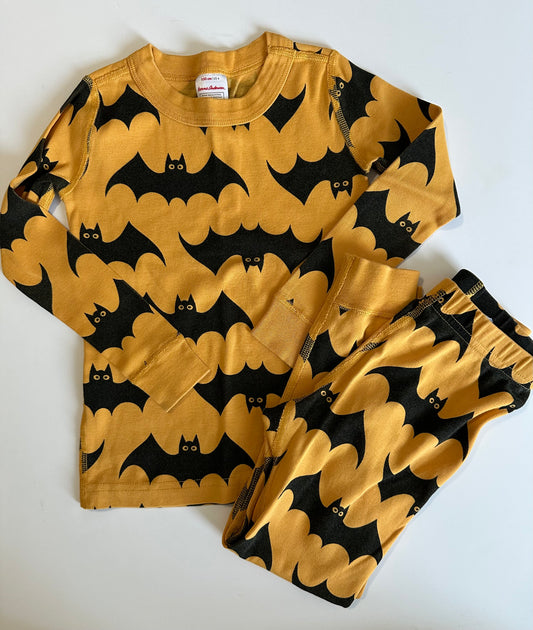 #80 Hanna Andersson size 4 / 100 bat pajamas halloween